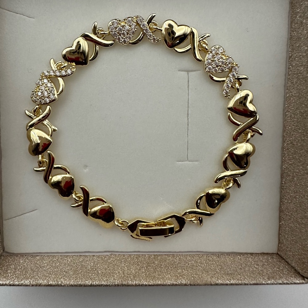 XOXO Hugs and Kisses Heart Gold Bracelet